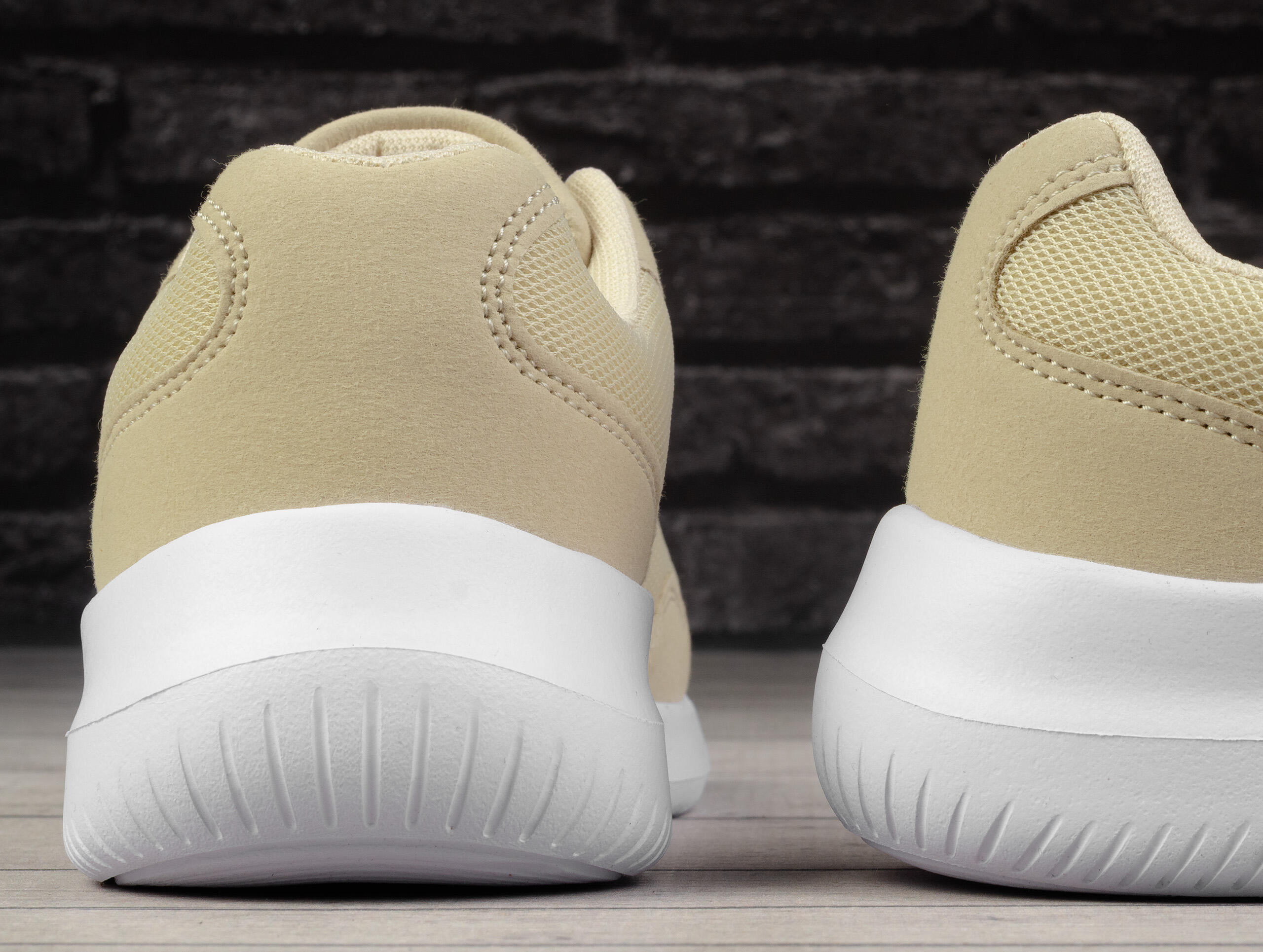 Buty damskie sportowe Lotto CONNECT 4/6