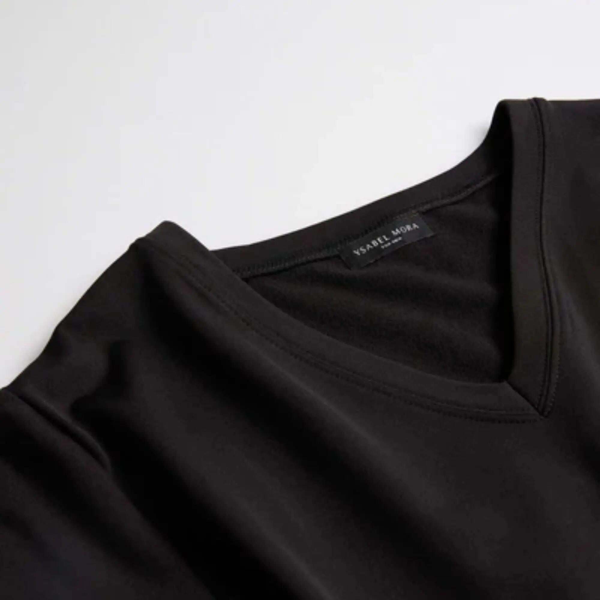 Camiseta Interior Térmica de Hombre Ysabel Mora Manga Corta Cuello Pico Interior 4/5