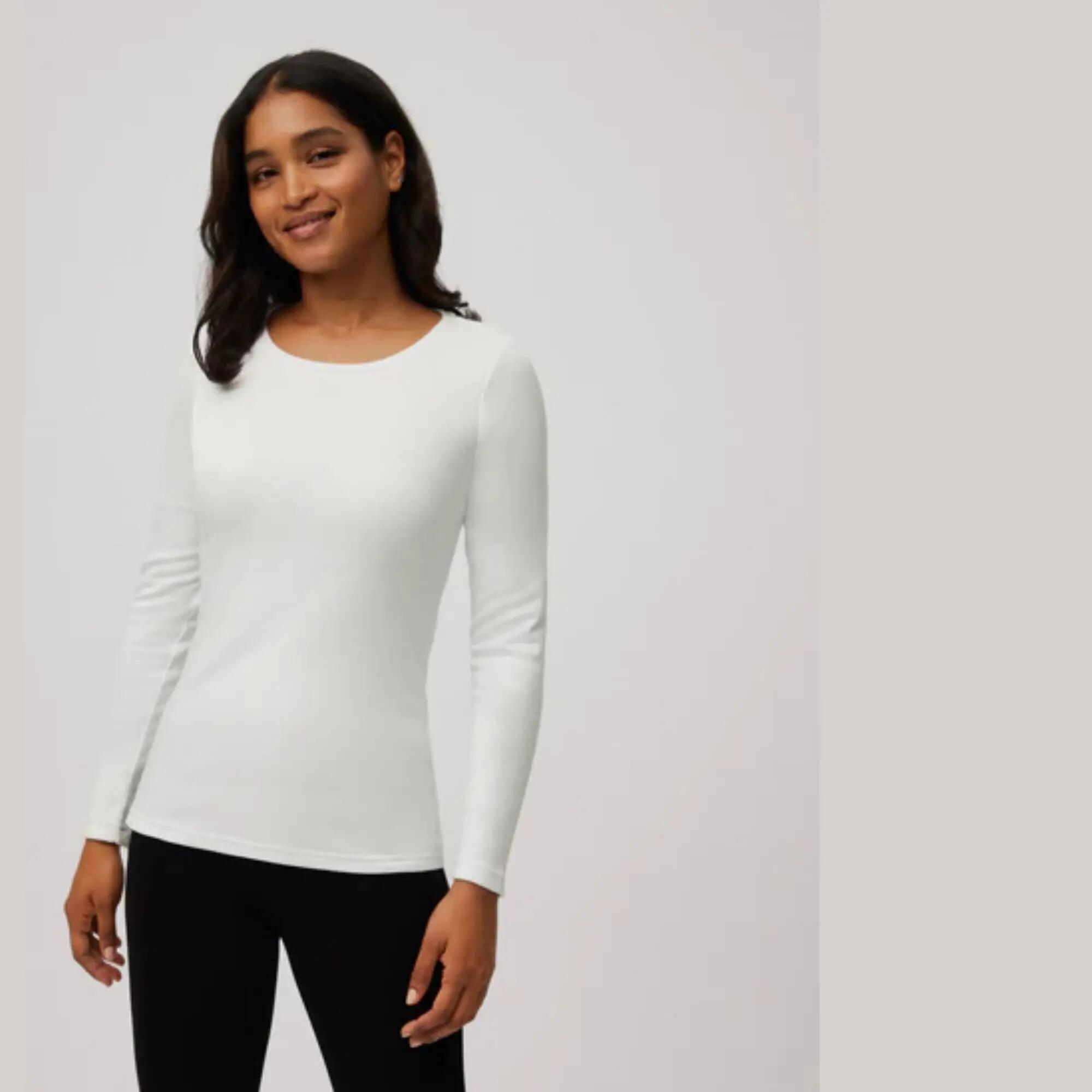 YSABEL MORA picture