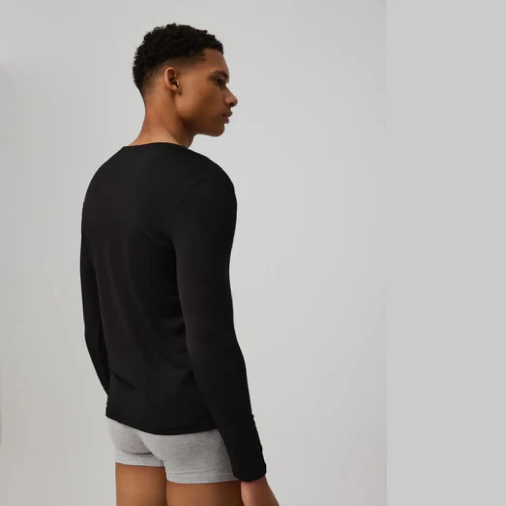 Camisola térmica preta de manga comprida com decote em V 2/5