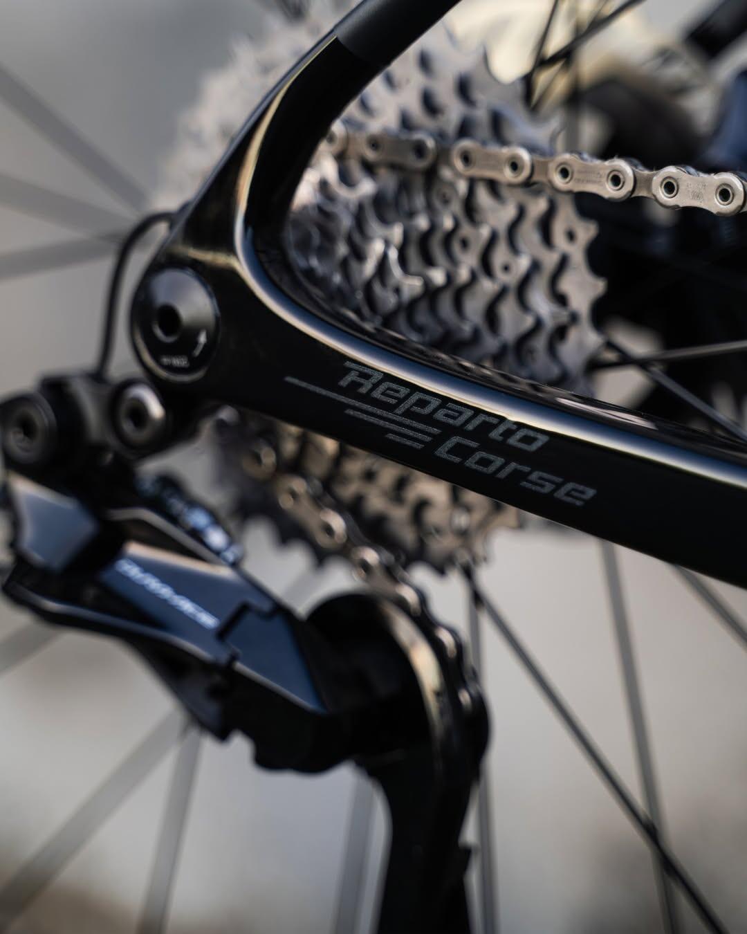 Road Bike 8Avio Ultimate 59TD Carbon Shimano Dura Ace Di2 24V 5/7