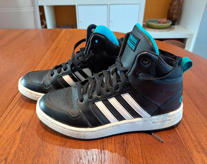Tussen Particulieren - Adidas cloudfoam hoge sneakers, zeer goede staat! 2/7