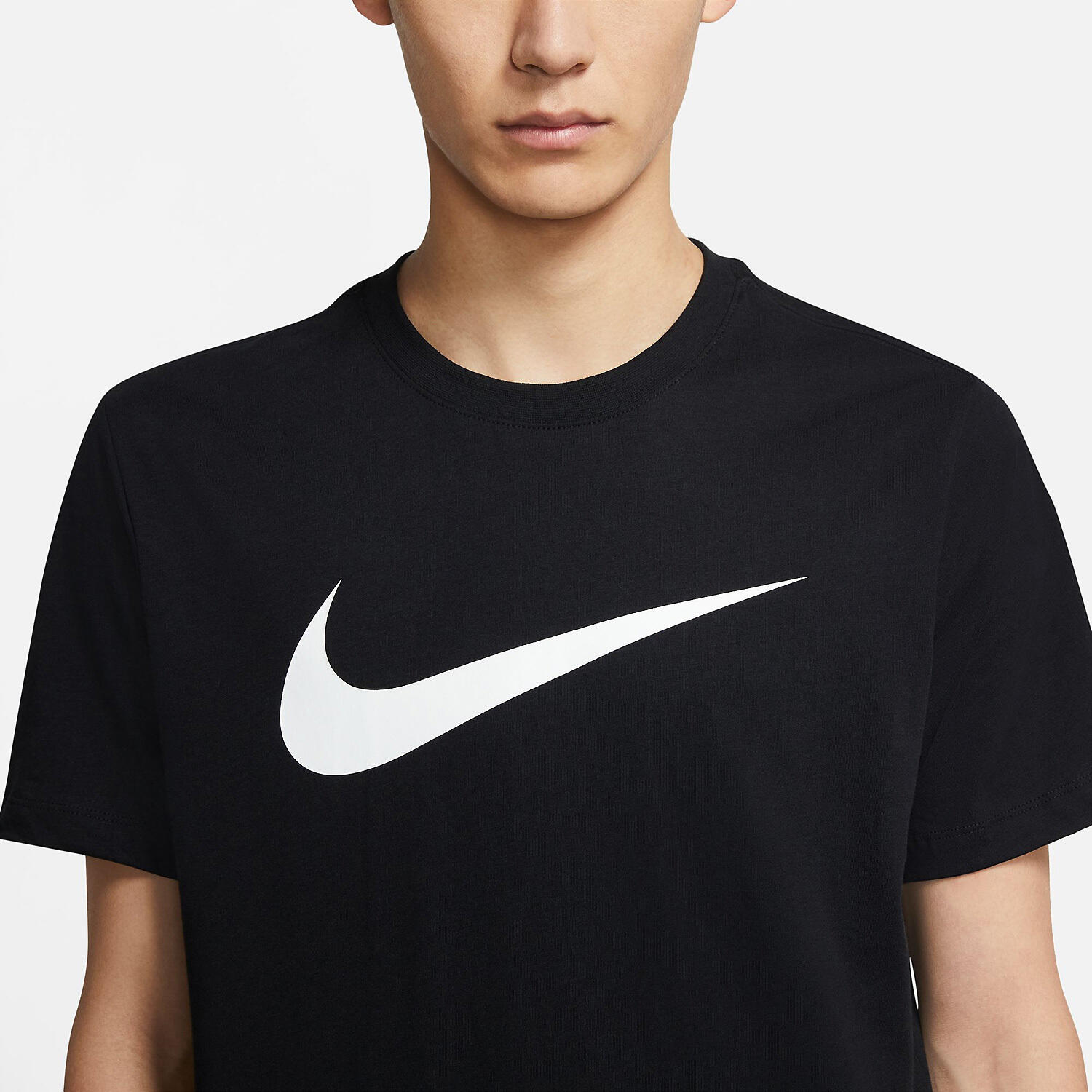 T-shirt uomo nike sportswear - nero 5/5