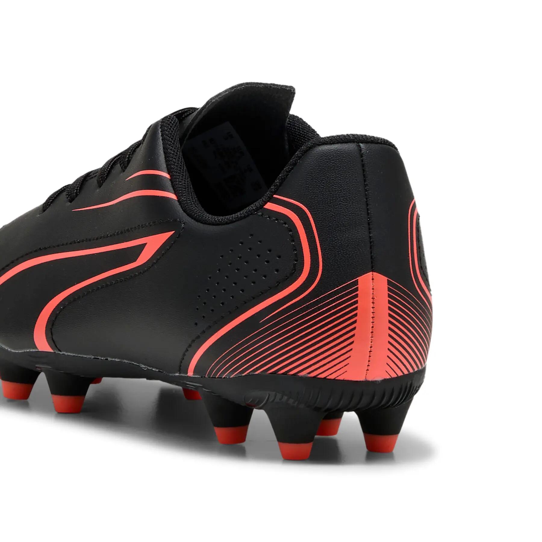 Sapatos de futebol para crianças Puma Vitoria FG/AG 6/6