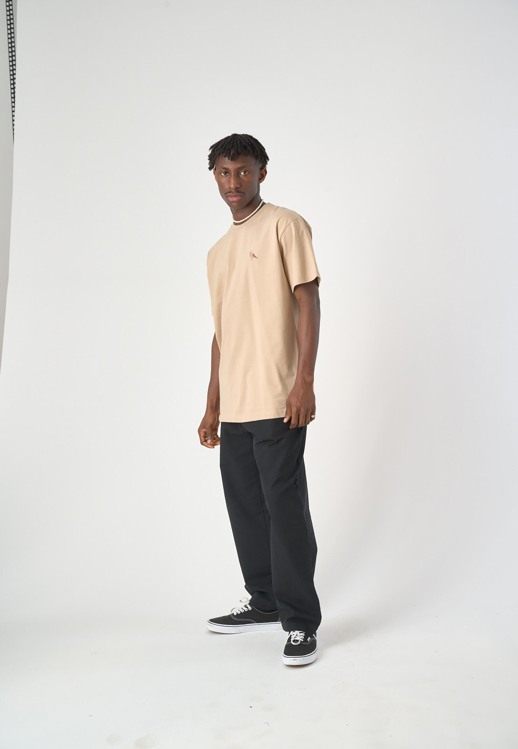 T-Shirt Embroidery Gull Mono 5/5