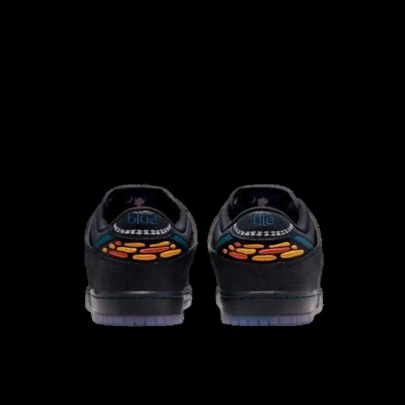 SB Dunk Low Pro Bluetile Skateboards