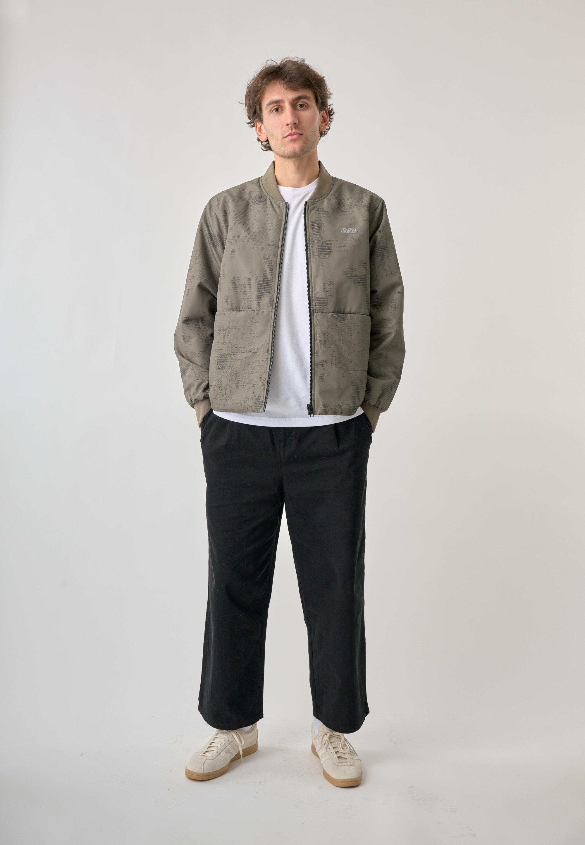 Freizeitjacke im klassischen Design 5/5