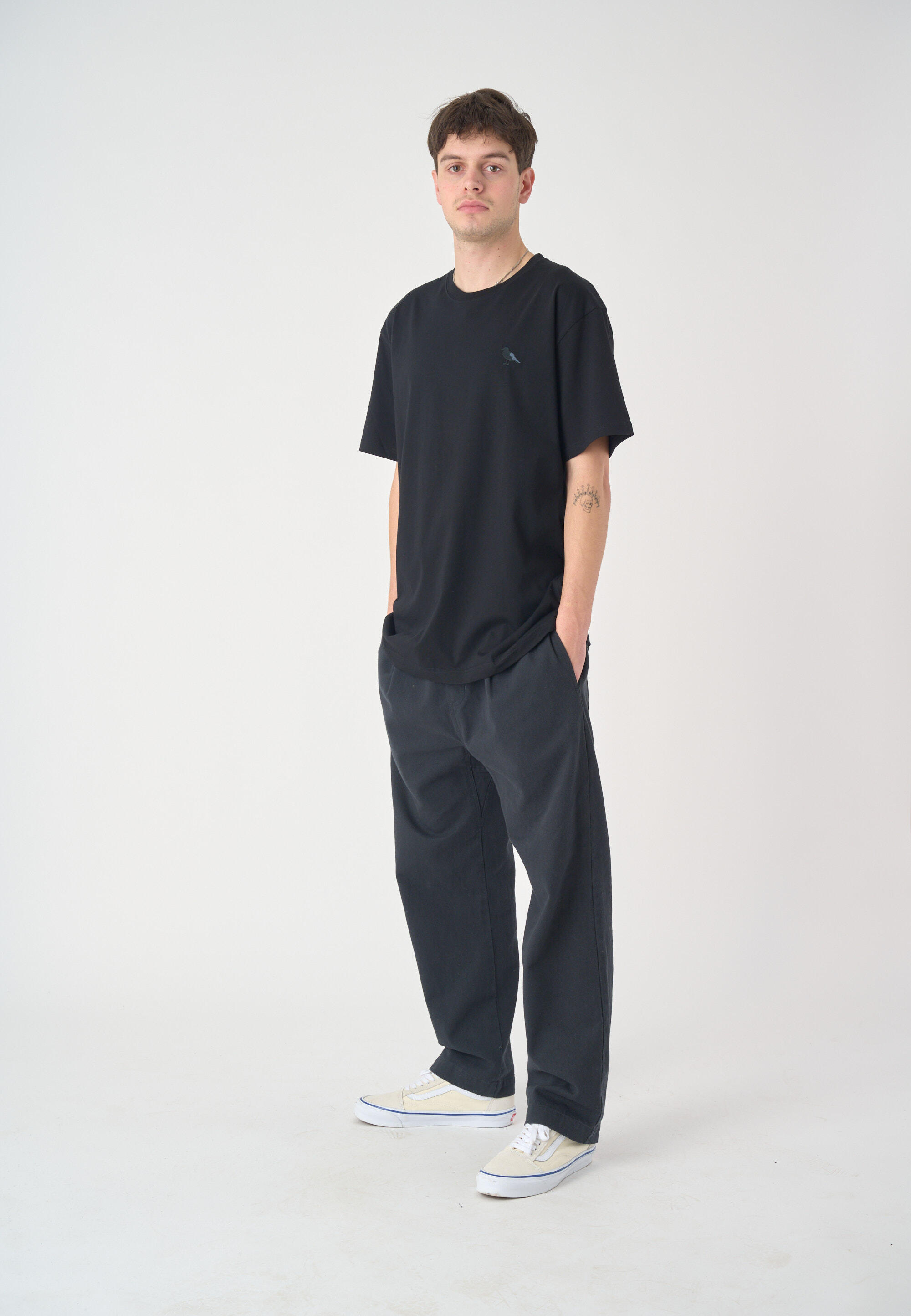 T-Shirt Embroidery Gull Mono 5/5