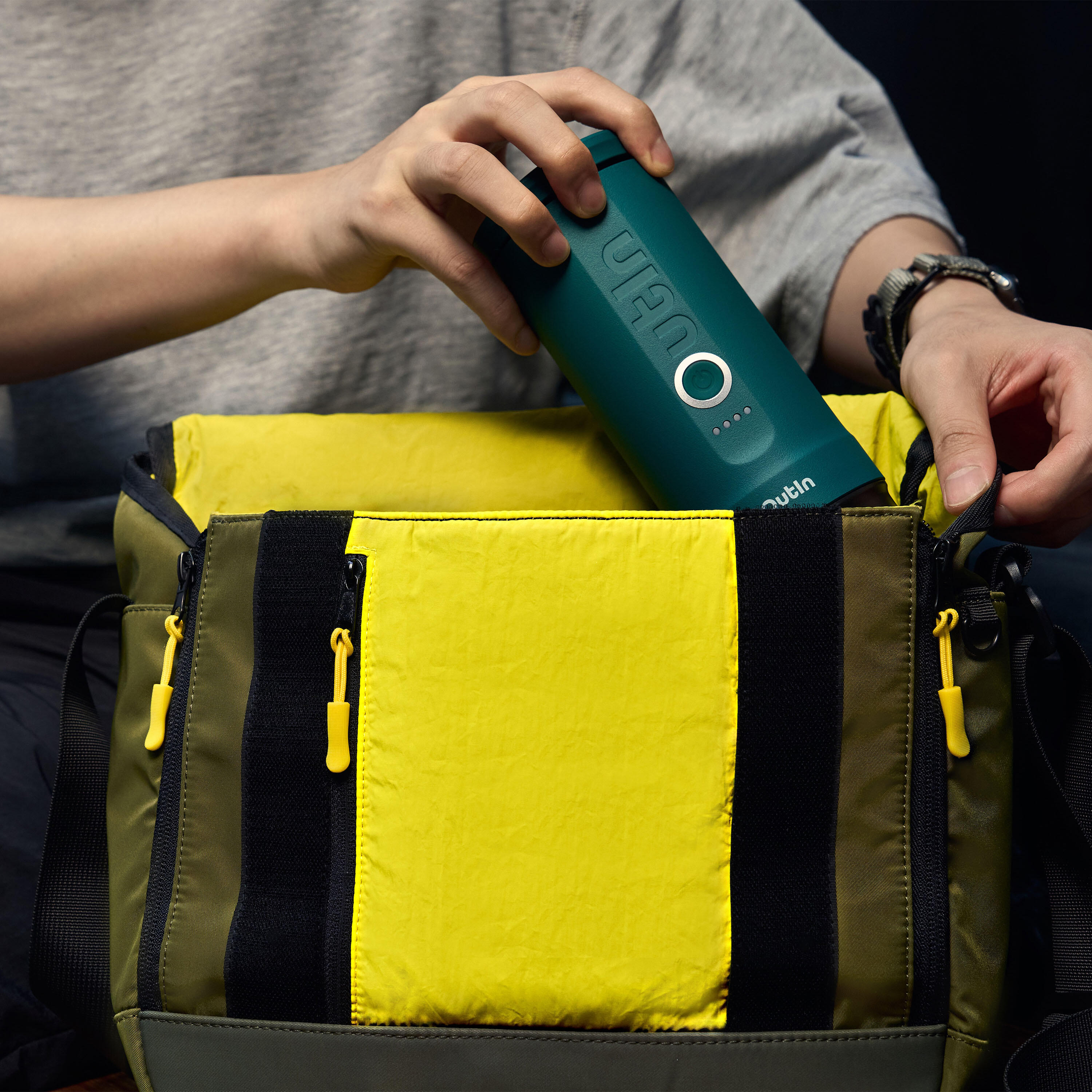 Outin Flex Messenger bolsa bandolera resistente al agua, verde 3/5