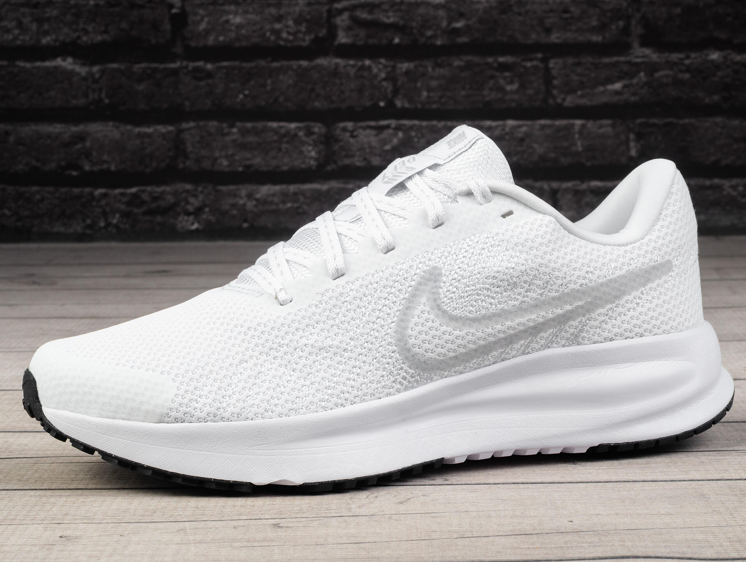 Nike Run Defy White 3/6