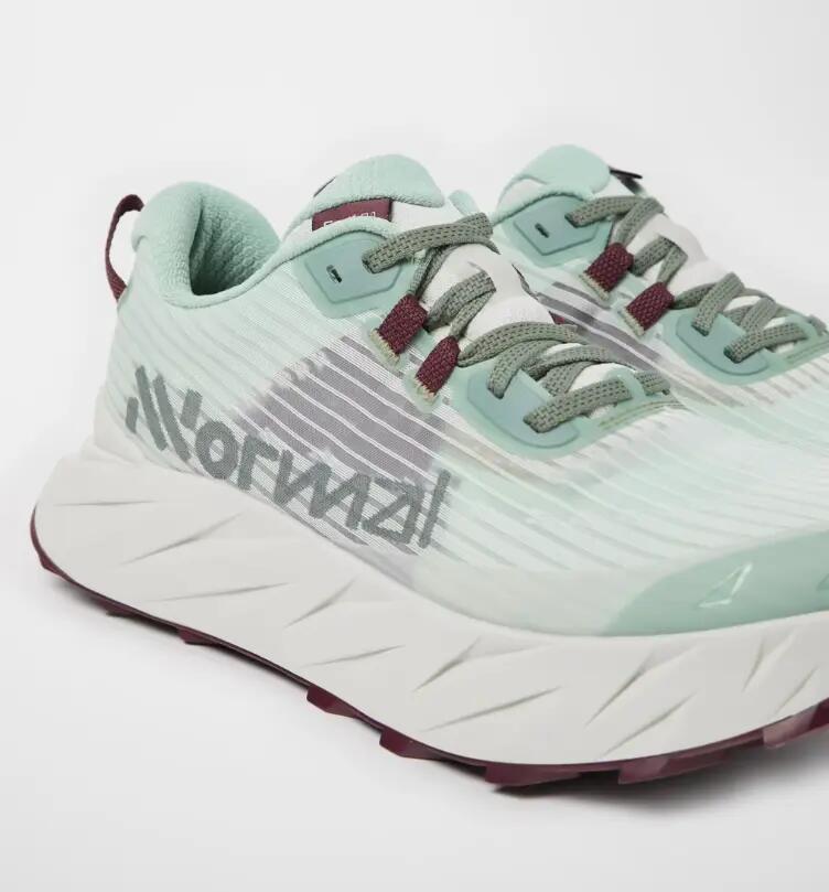 Chaussure de Trail / Running Homme NNORMAL "Cadí Men" Vert 42 2/3 2/5