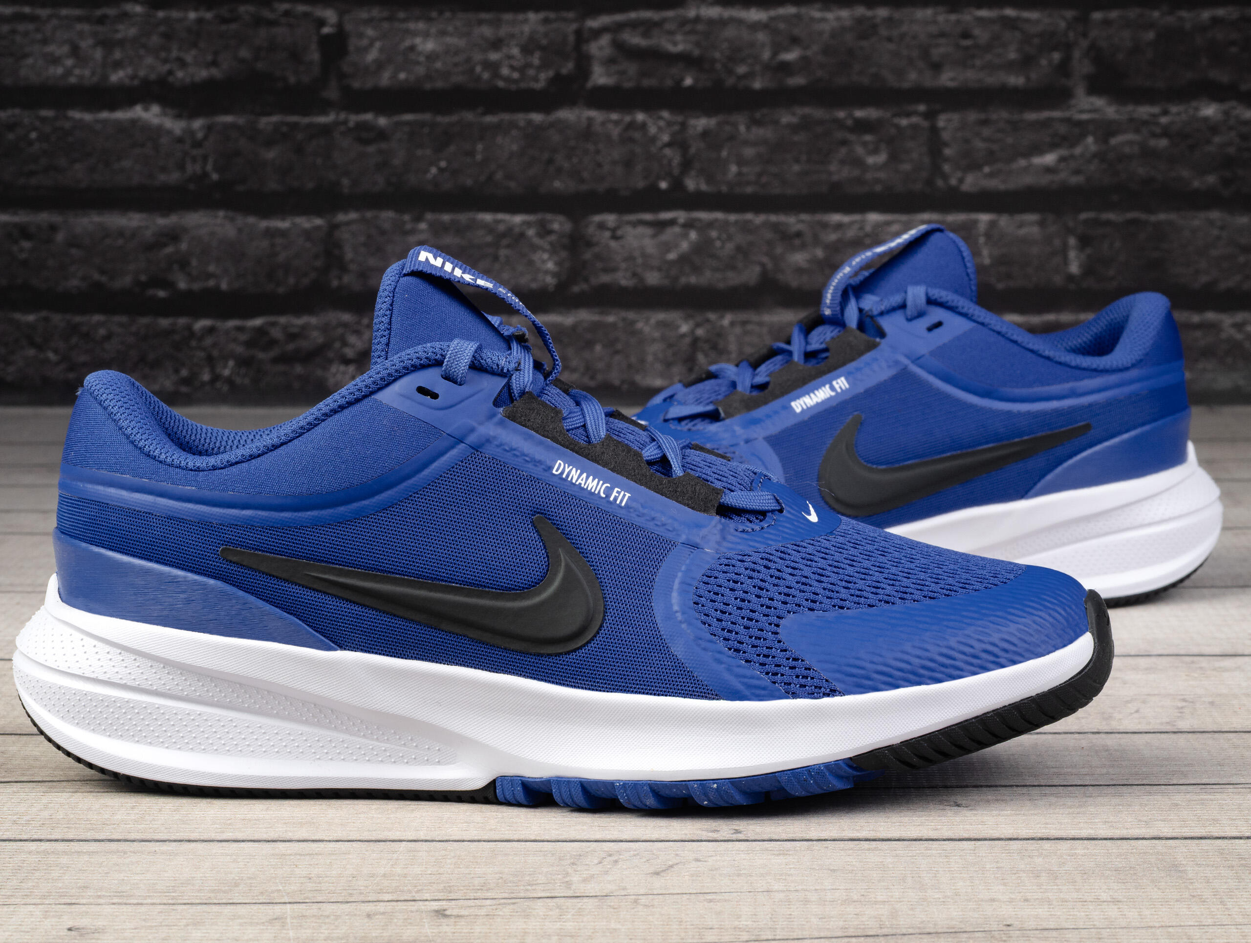 Chaussures de football Nike modèle HQ2022-400 pour unisexe enfants 2/6