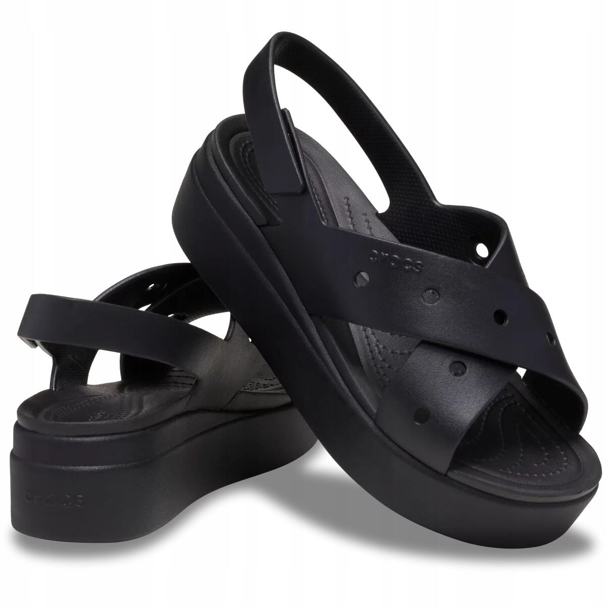 Sandały dla Kobiet Crocs Brooklyn 4U Cross Strap Sandal. 2/6