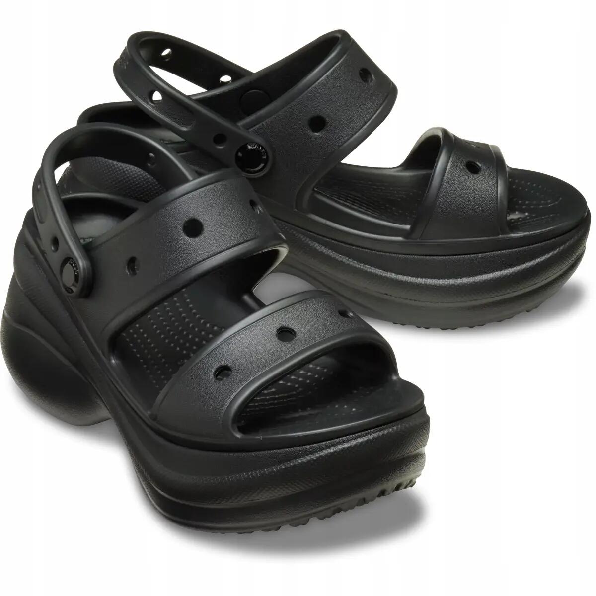 Sandały dla Kobiet Crocs Bae Sandal. 2/6