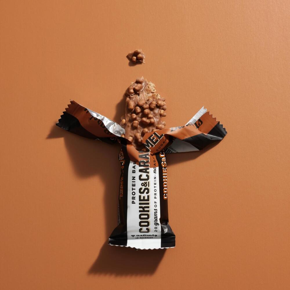 Barra de proteínas Original Bar Cookies &amp; Caramel Barebells 2/4