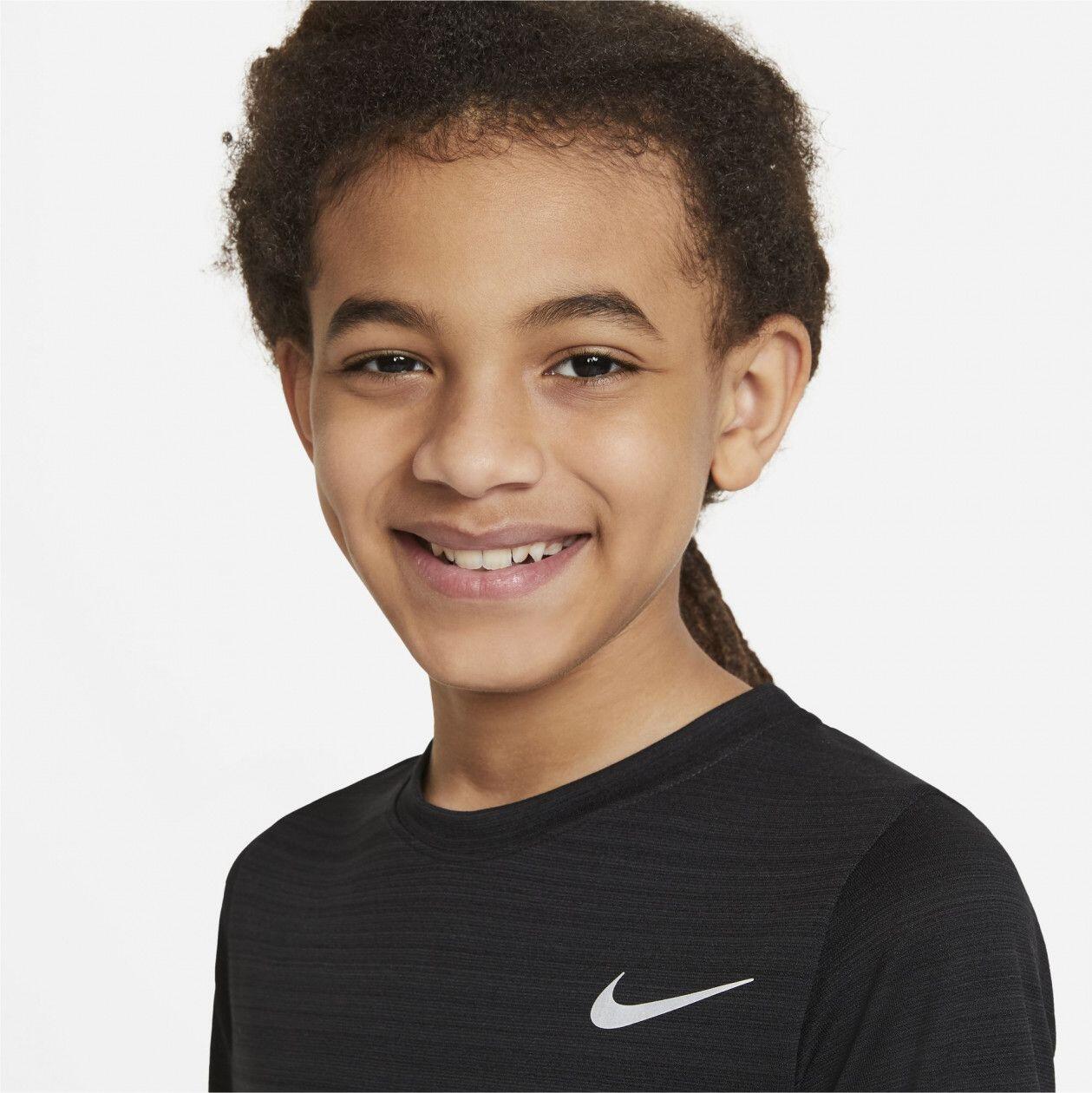 Nike Dri-Fit Miler Maglia a maniche corte Nero Ragazzo 3/7