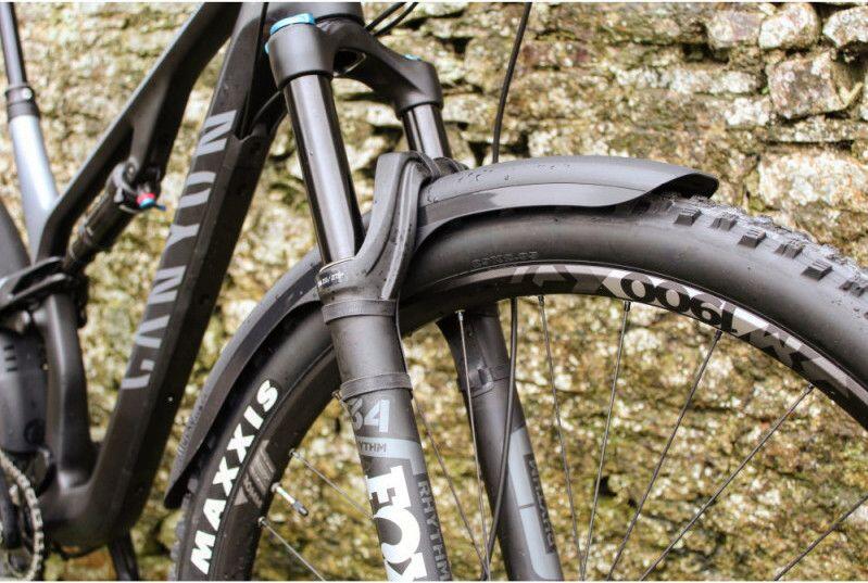 Garde Boue Long Mucky Nutz Noir 3/5