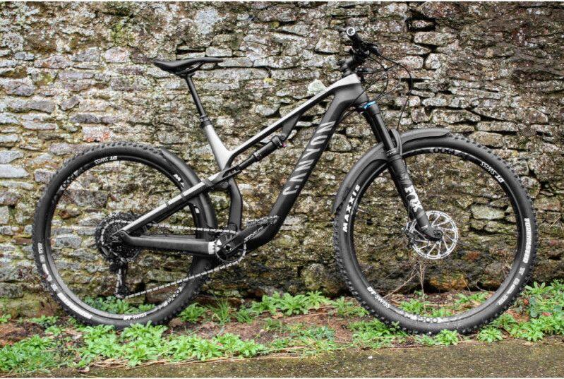 Garde Boue Long Mucky Nutz Noir 5/5