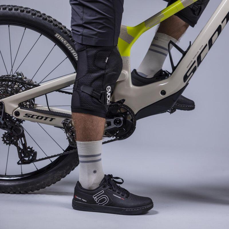 Genouillère Evoc LS Flex Enduro Noir 3/4