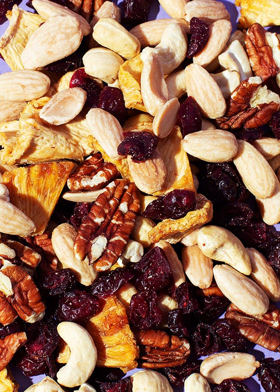 Mix it up: mix di frutta e noci dolci e salate ⎸ 1 kg 3/7