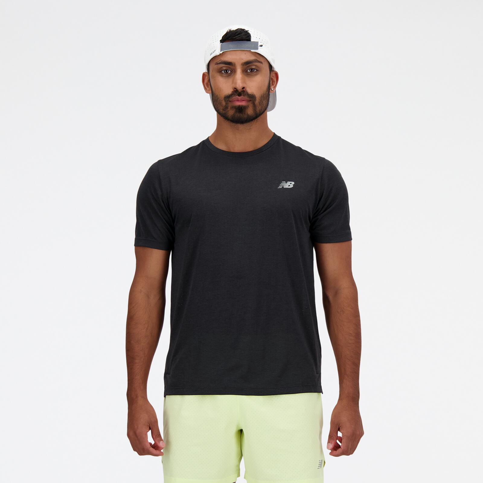 NEW BALANCE picture