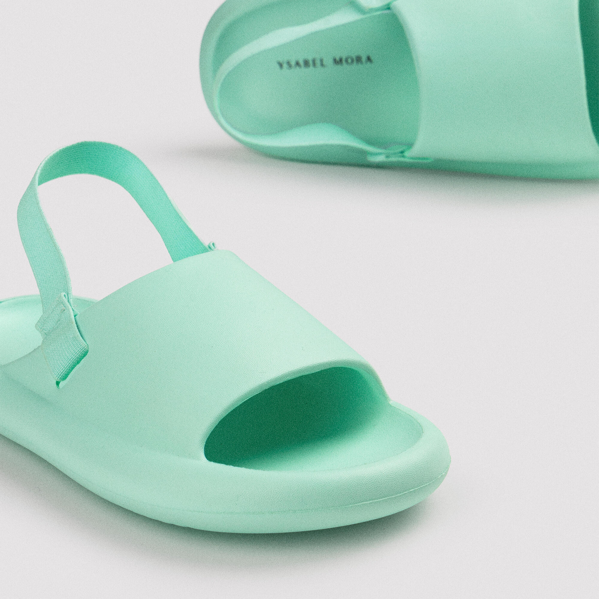 Tongs vertes pour enfants 6/6