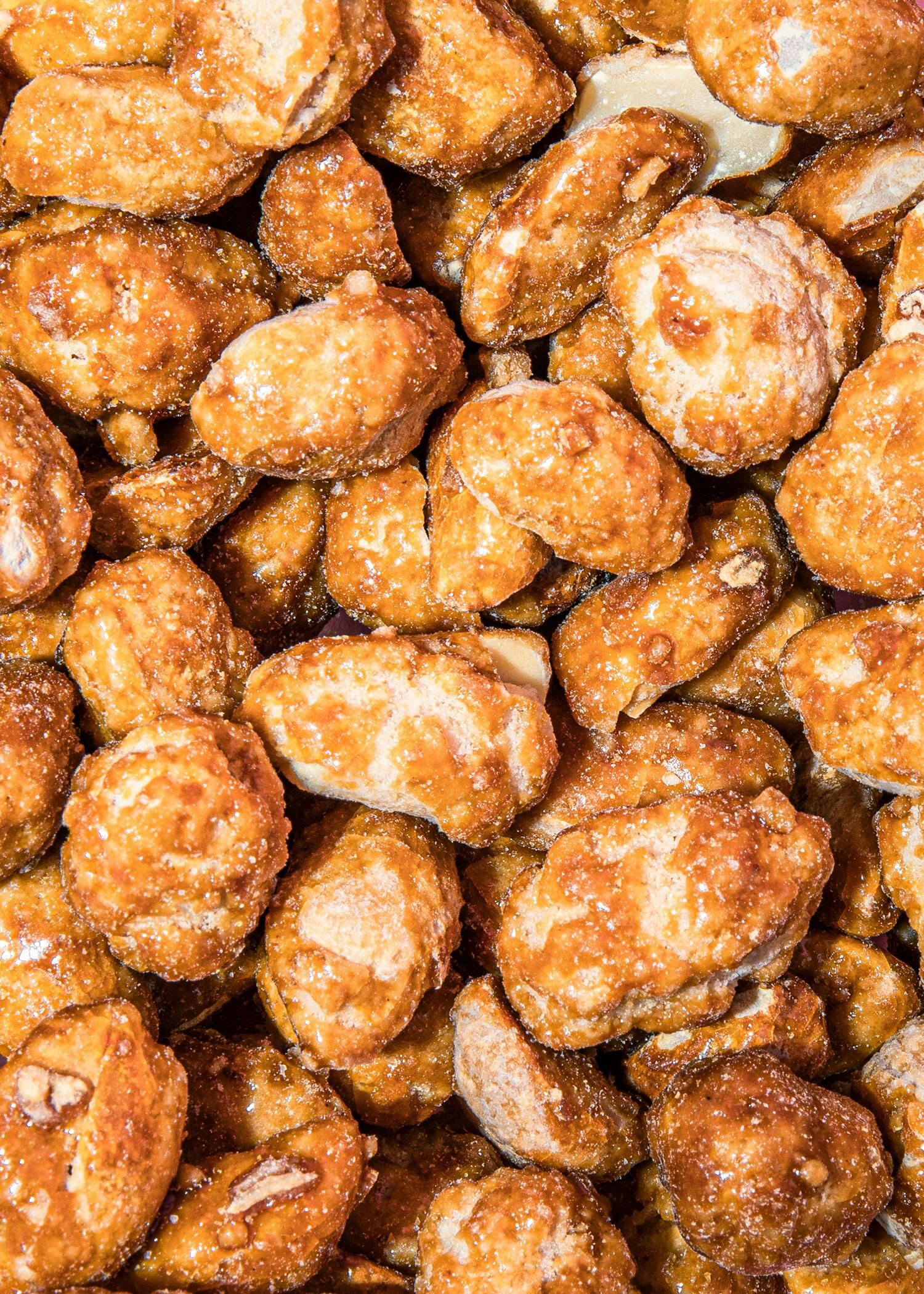 Cacahuètes grillées enrobées de caramel salé 1 kg 3/6