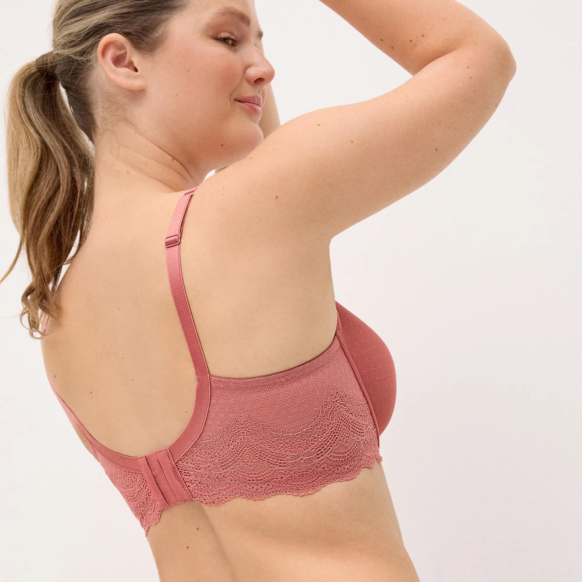 Pacote com 3 pares de meias básicas respiráveis ​​em cores escuras. 4/5