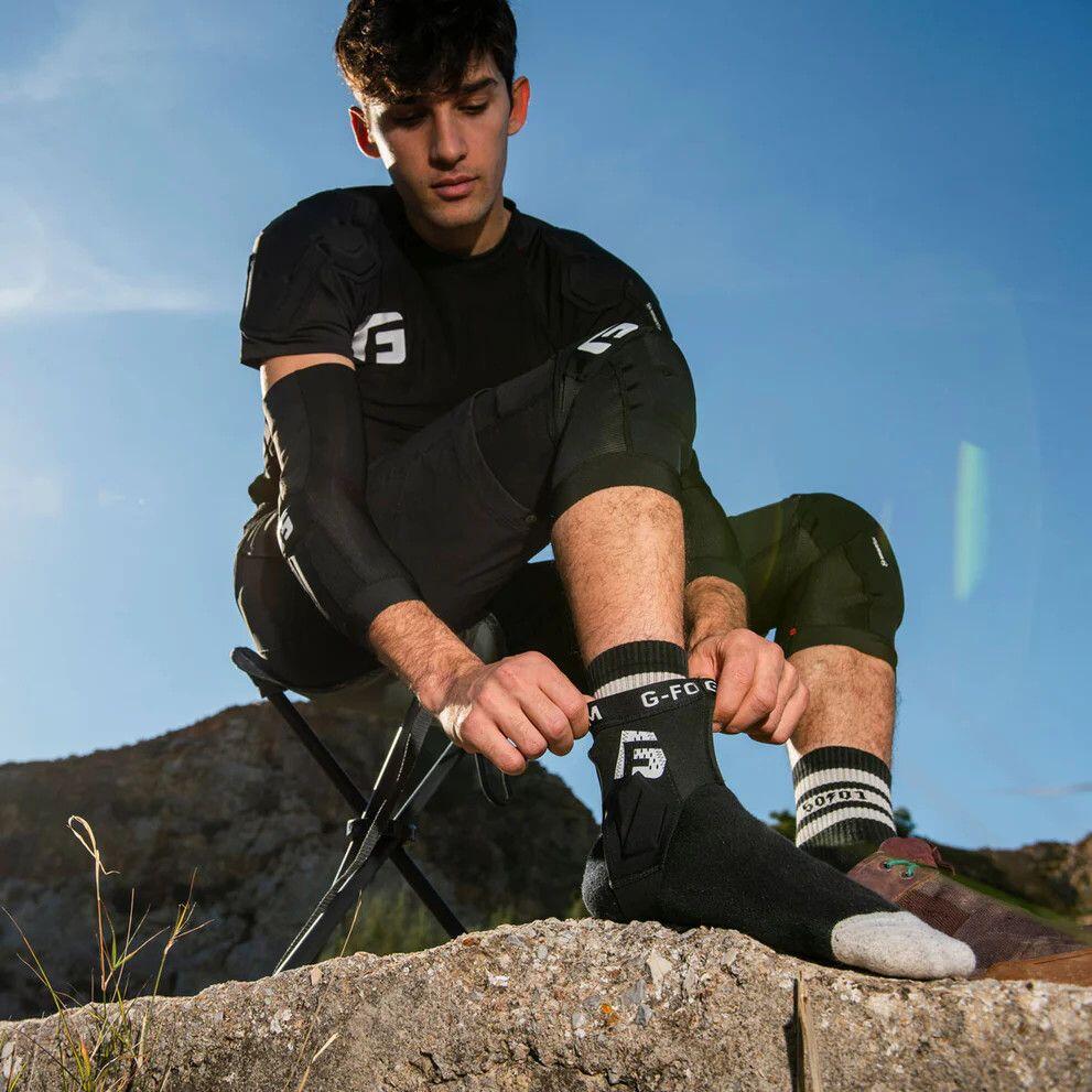 Tobillera G-Form Pro-X4 negra 4/5