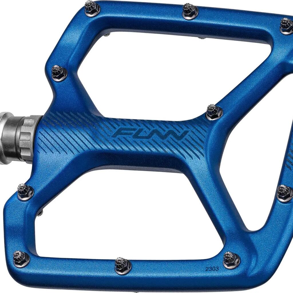 Pair of Funn Python Blue Flat Pedals
