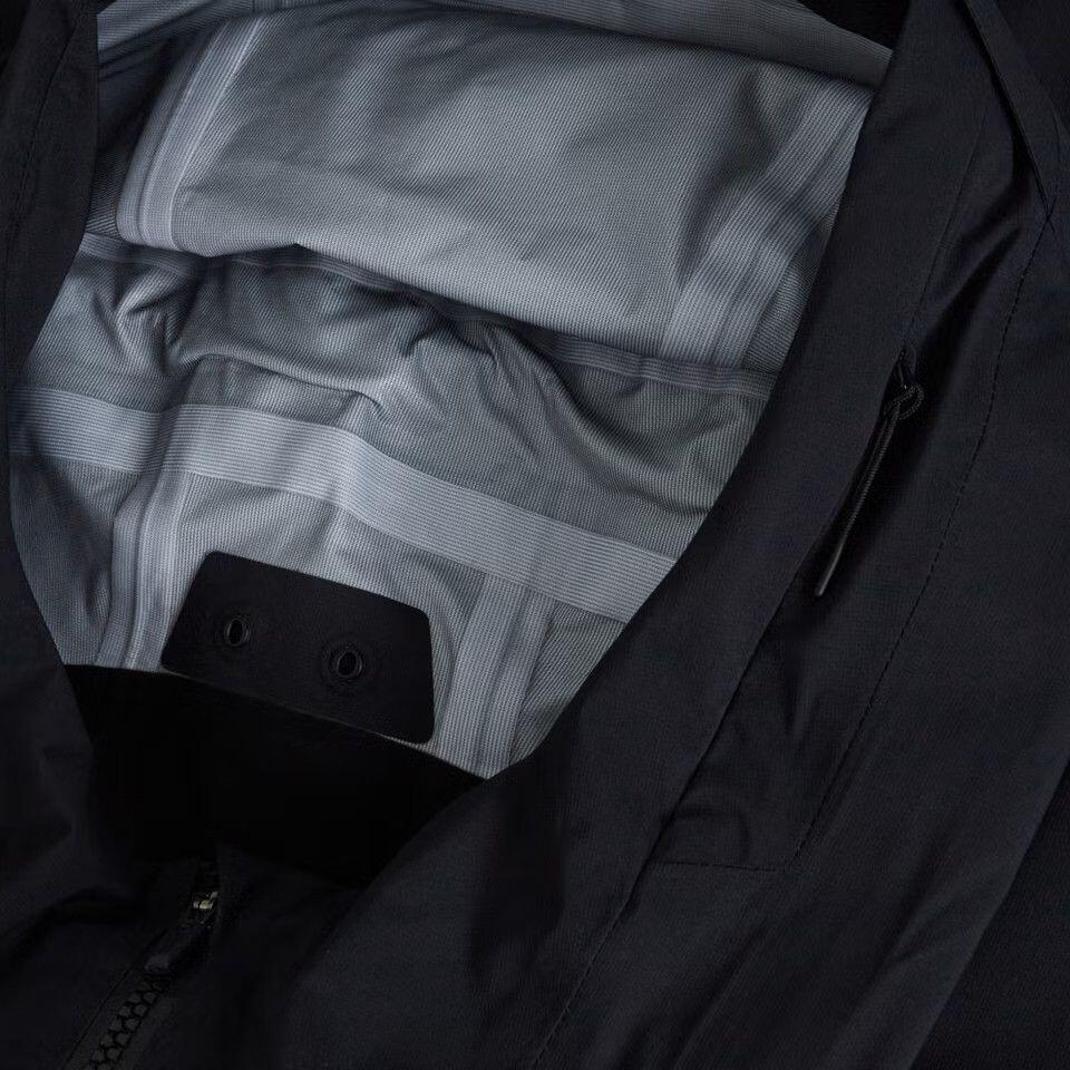 Endura MT500 ADV Regenjacke Schwarz 3/4