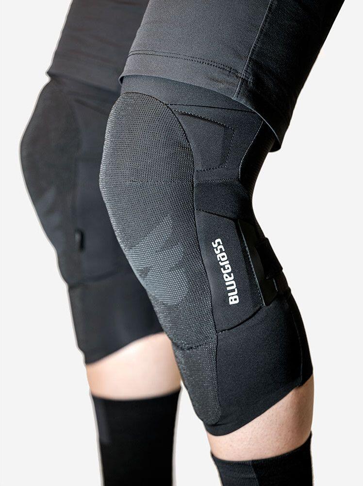 Bluegrass Aura Core Knee Black, Gr. XL 2/4