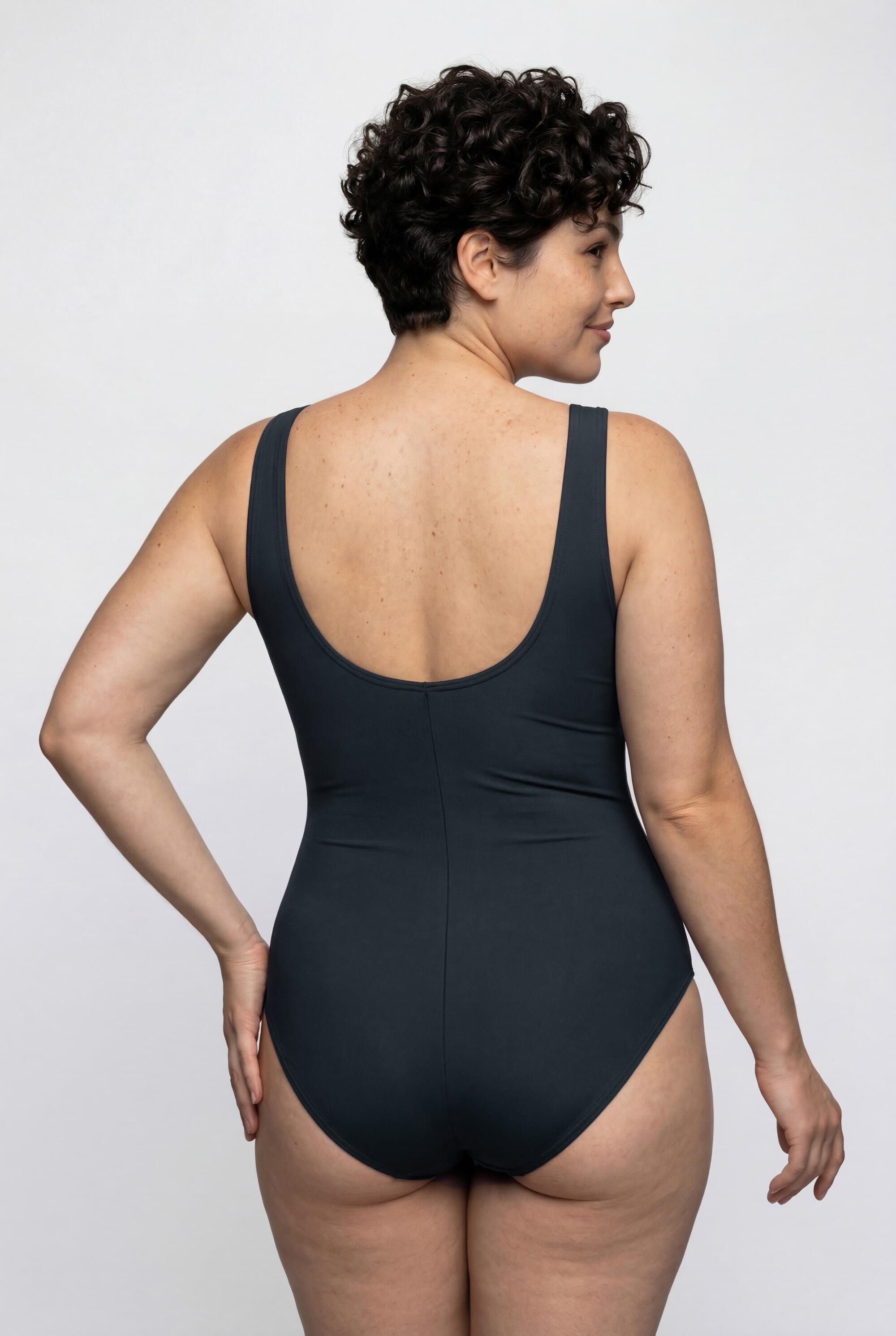 Femme Maillot de bain bonnets souples. Anneaux fantaisie. Matière recyclée 2/7