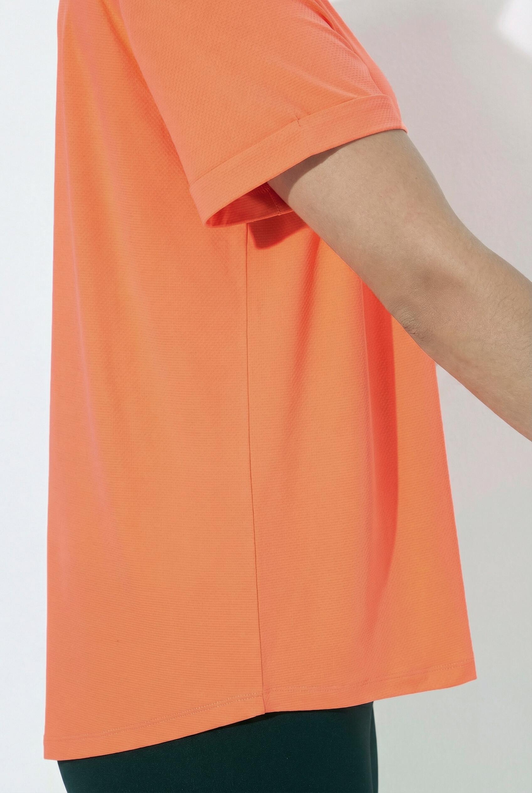 Femme T-shirt technique UV 50+. Col rond et manches courtes. Matière recyclée 4/7