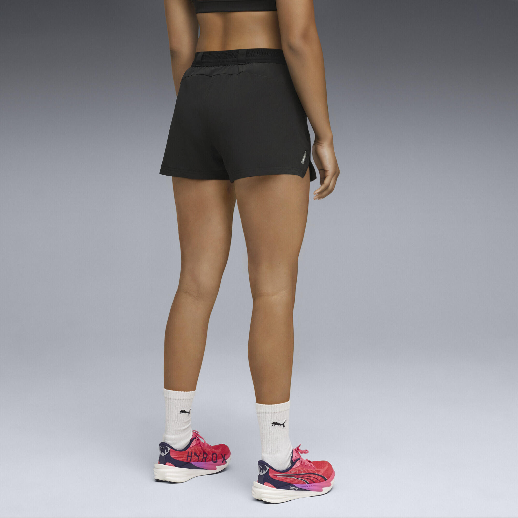 PUMA x HYROX DRYELITE geweven short voor dames PUMA 5/6