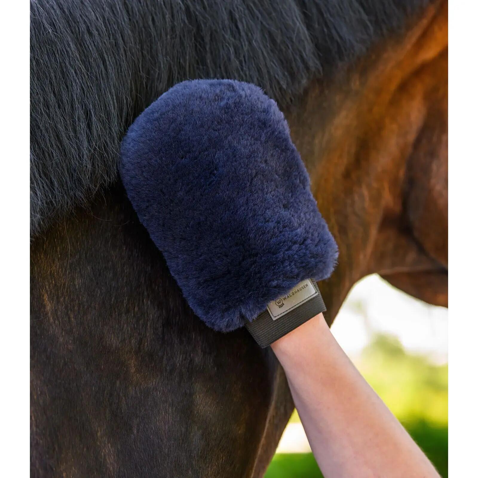 Gant de pansage d'agneau Waldhausen Lucky 3/3