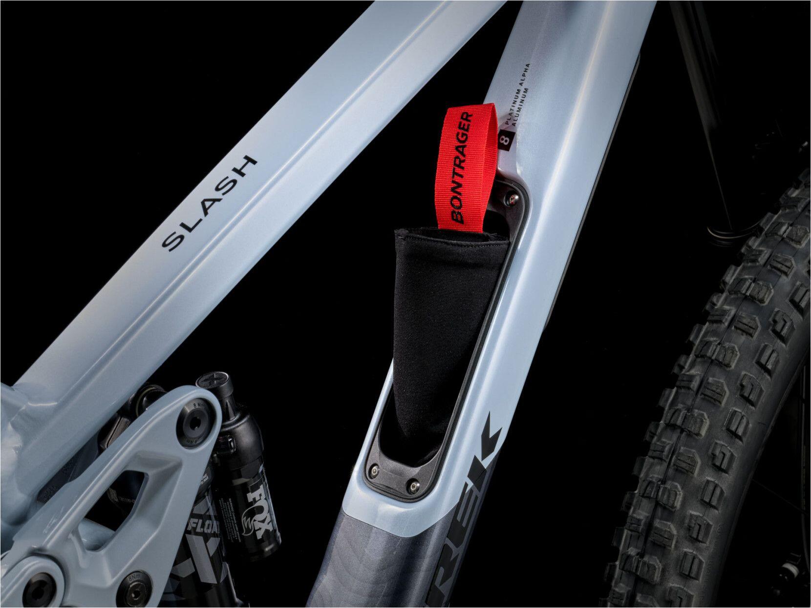 VTT Tout Suspendu Trek Slash 8 Shimano 12V 29/27.5'' Gris Perle Gén 6 5/7