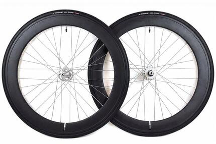 Paire de Roues 60mm Noir/Argent + Chambres à air + Pneus Classic