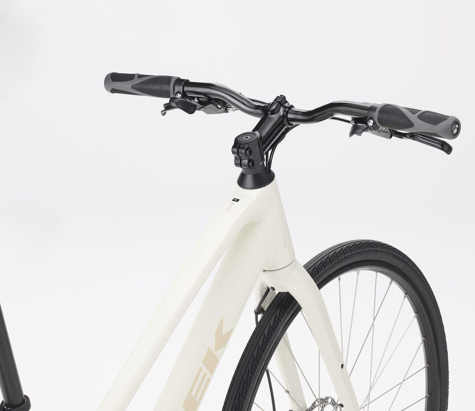 Fitness Bike Trek FX 1 Midstep Shimano Acera 8V 700 mm Bianco Gen. 4 3/5