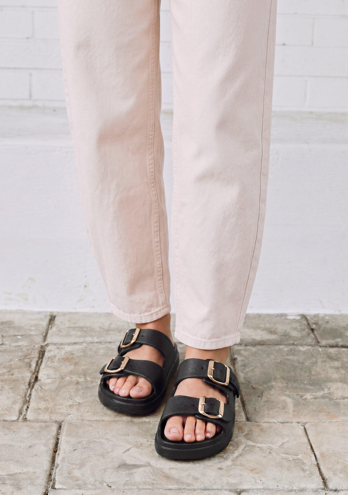 Sandalias D. Franklin Vibe Foam One Oro 3/5