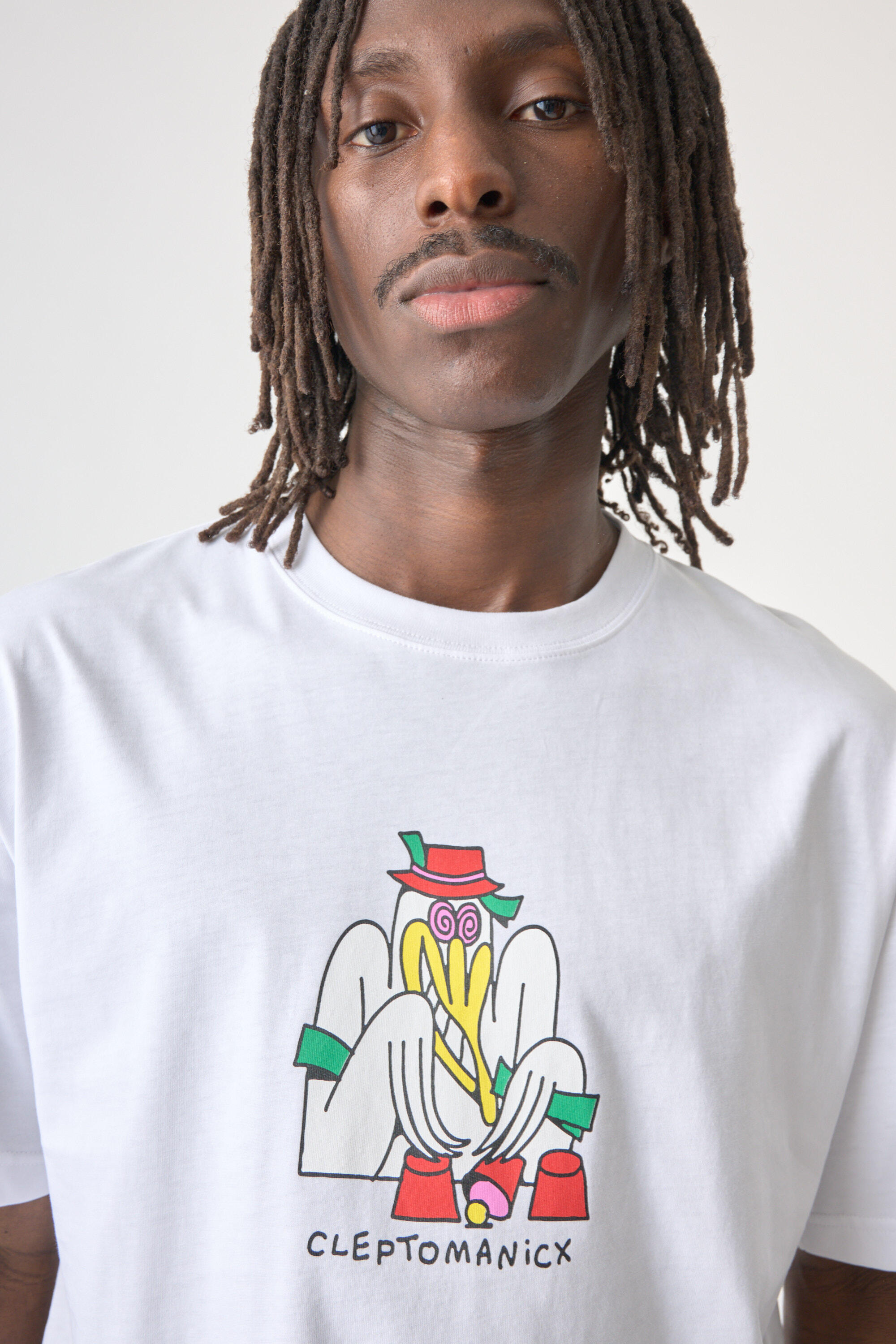 T-Shirt mit großem Frontprint 5/5