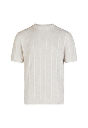 T-Shirt im klassischen Design