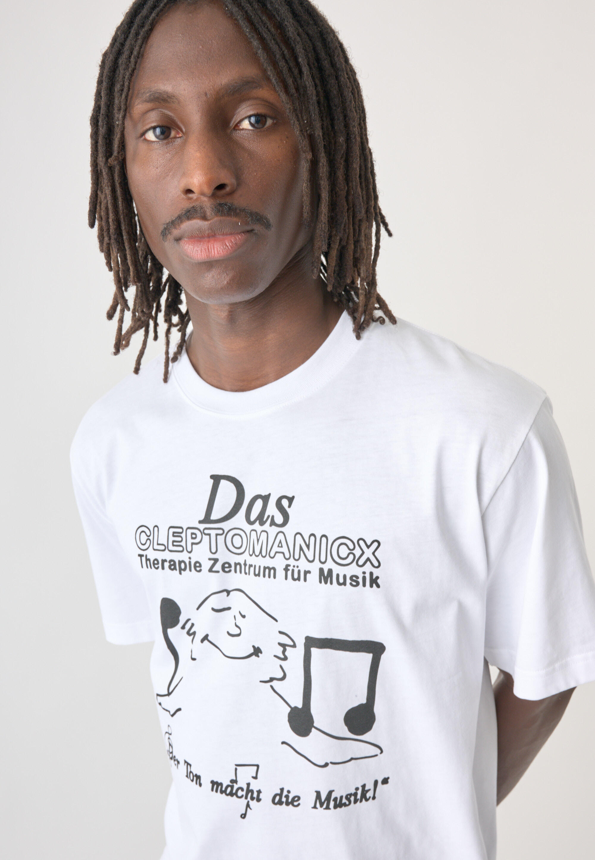 T-Shirt mit coolem Frontprint 5/5