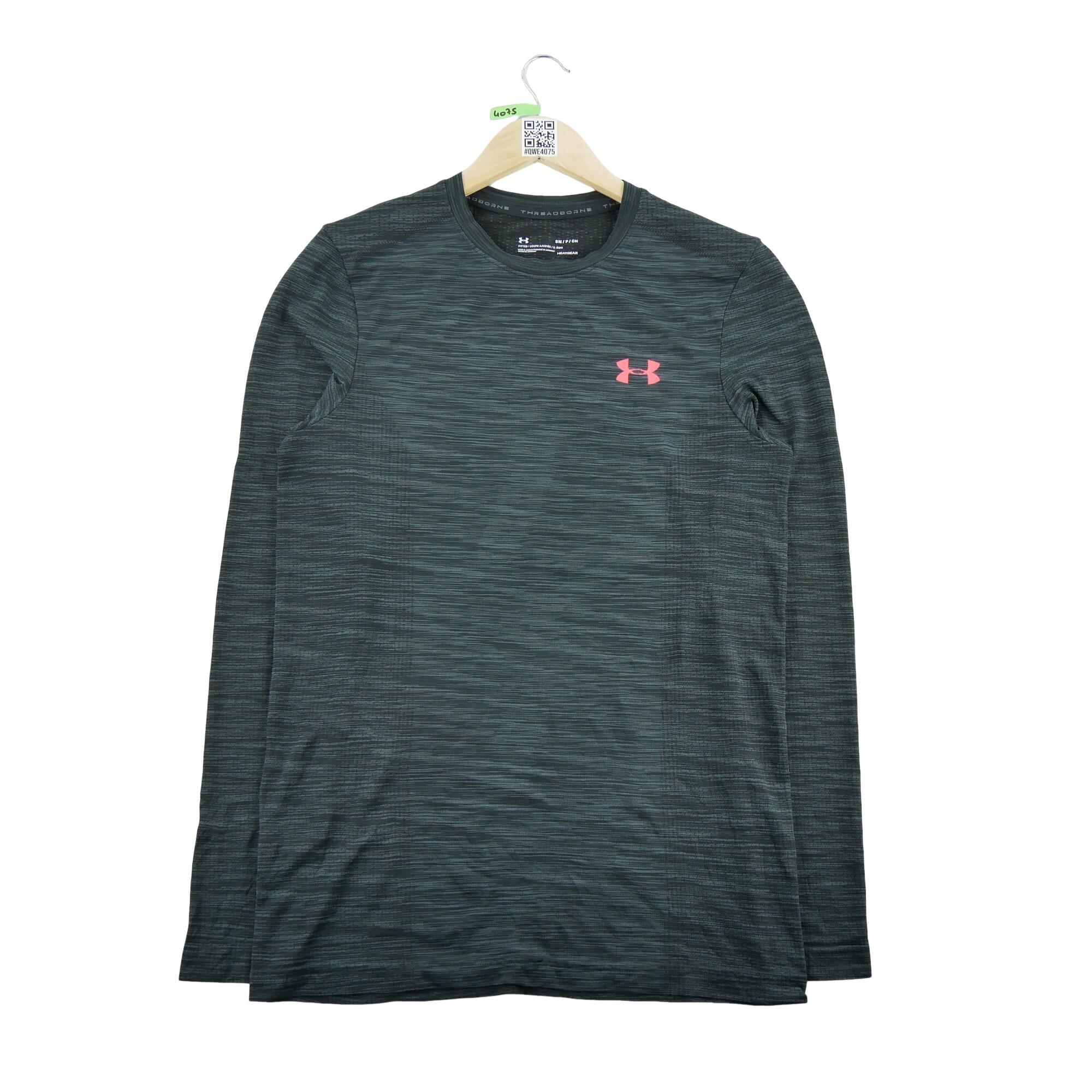 UNDER ARMOUR picture