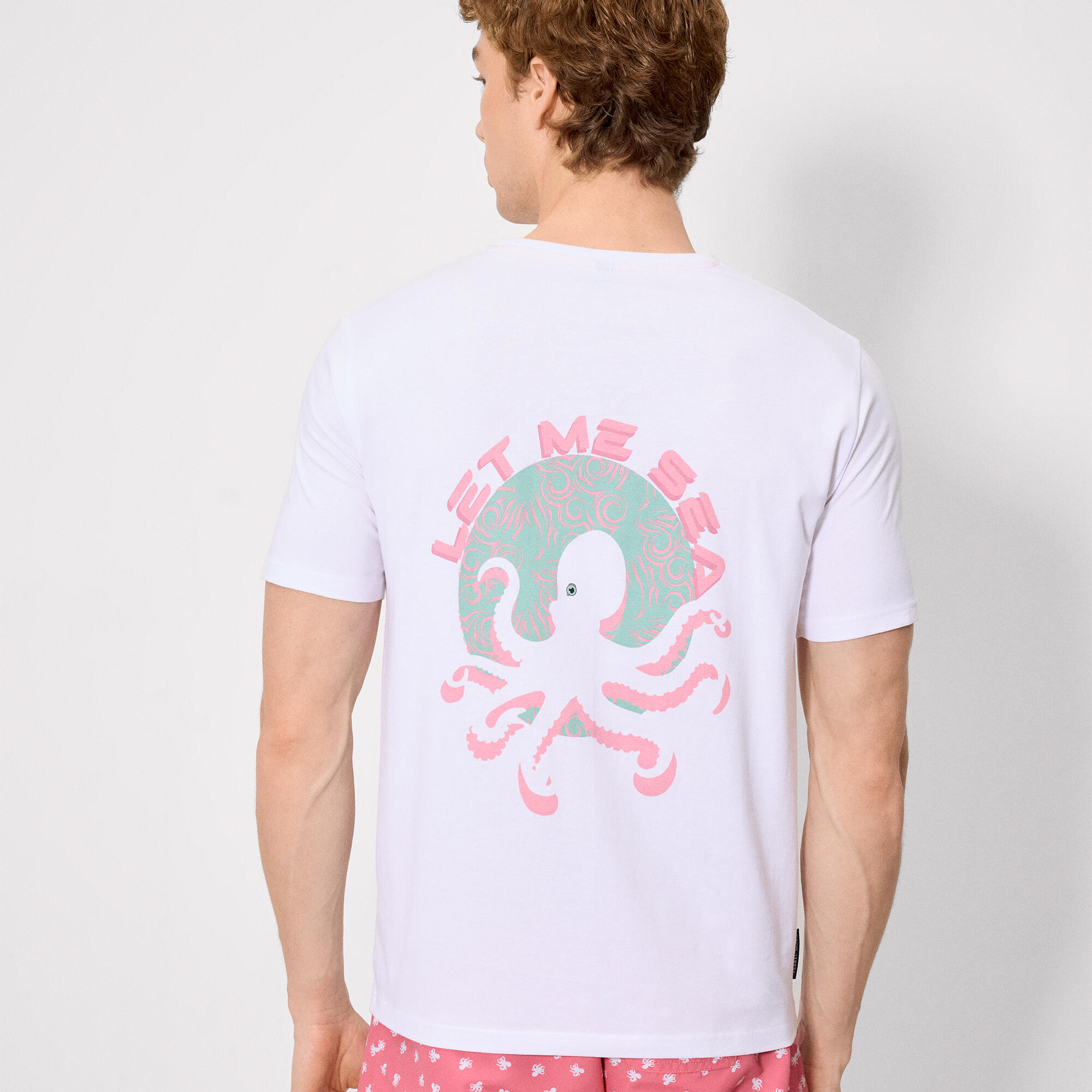 Laissez-moi voir un t-shirt blanc basique à manches courtes 2/5
