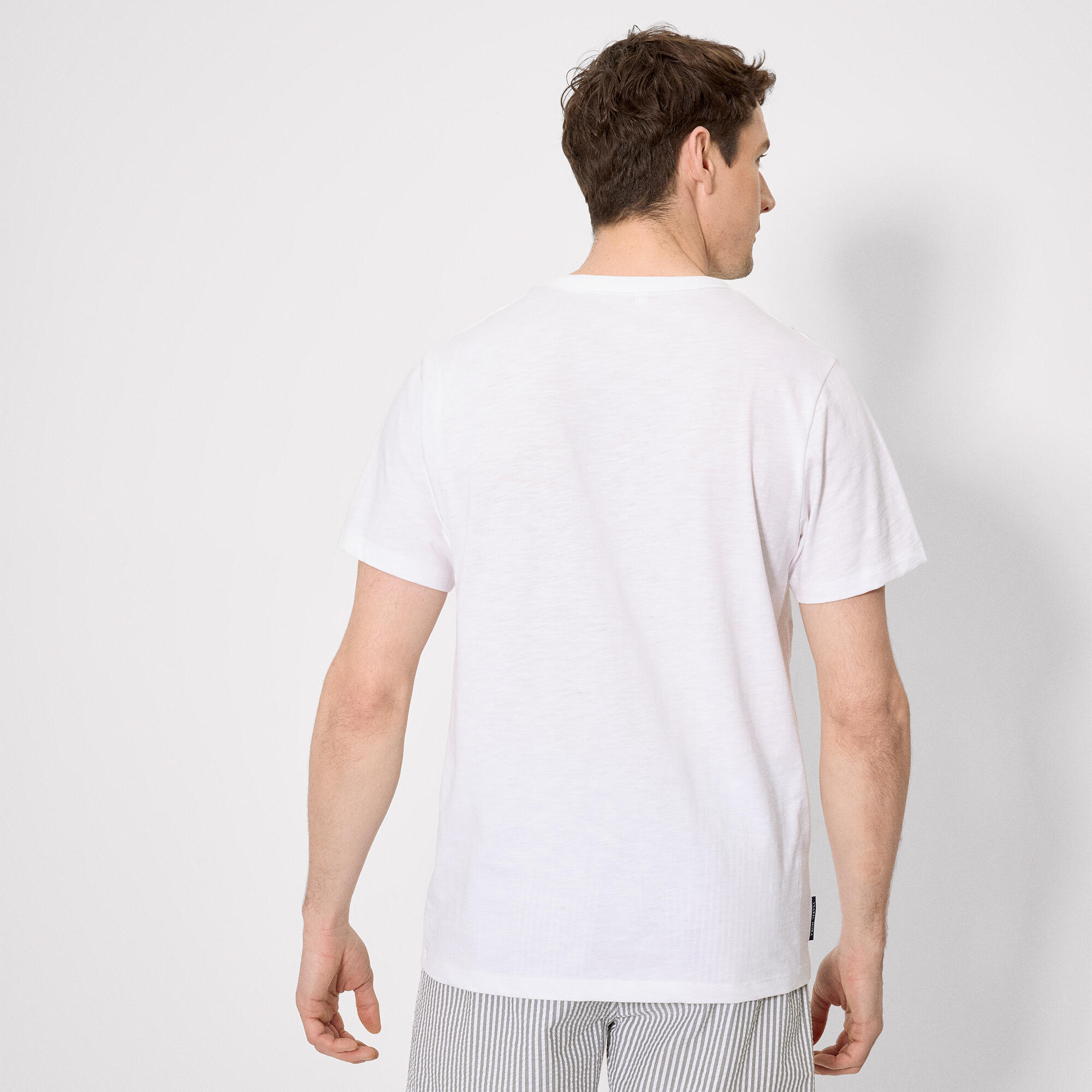 Camiseta manga corta básica cuello panadero blanco 2/3