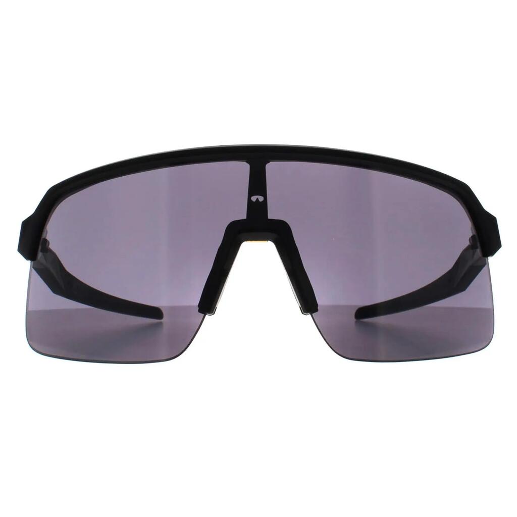 Спортни слънчеви очила Oakley за мъже