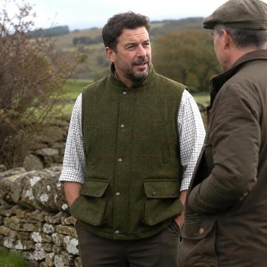 Gilet de chasse Walker & Hawkes Barrington en tweed vert