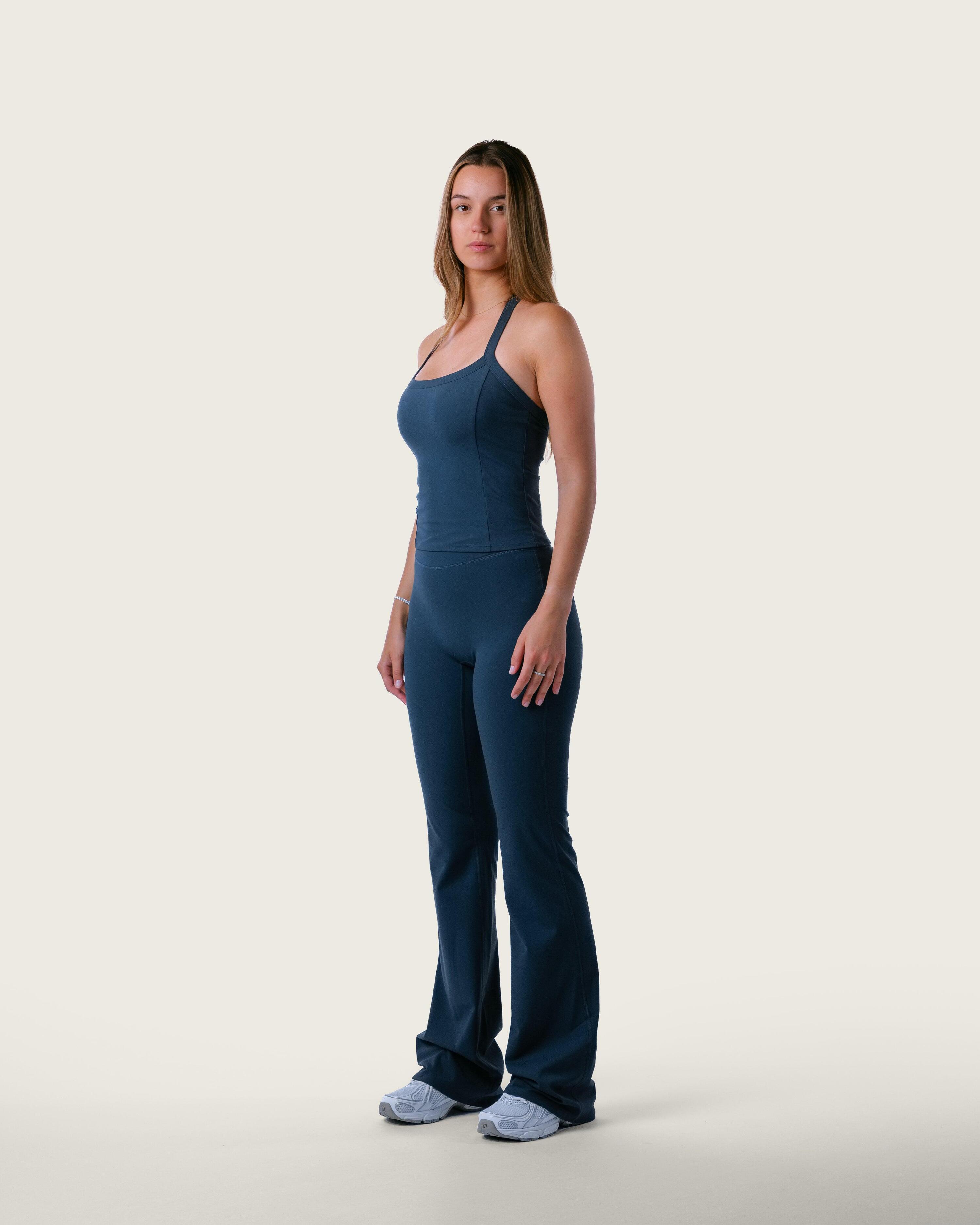 Dames halter sportbeha open rug voor pilates en yoga – midnight 4/7
