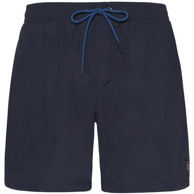 Strand shorts protest faster